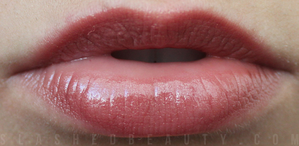 REVIEW: Rimmel Show Off Lip Lacquers - Light Year Swatch