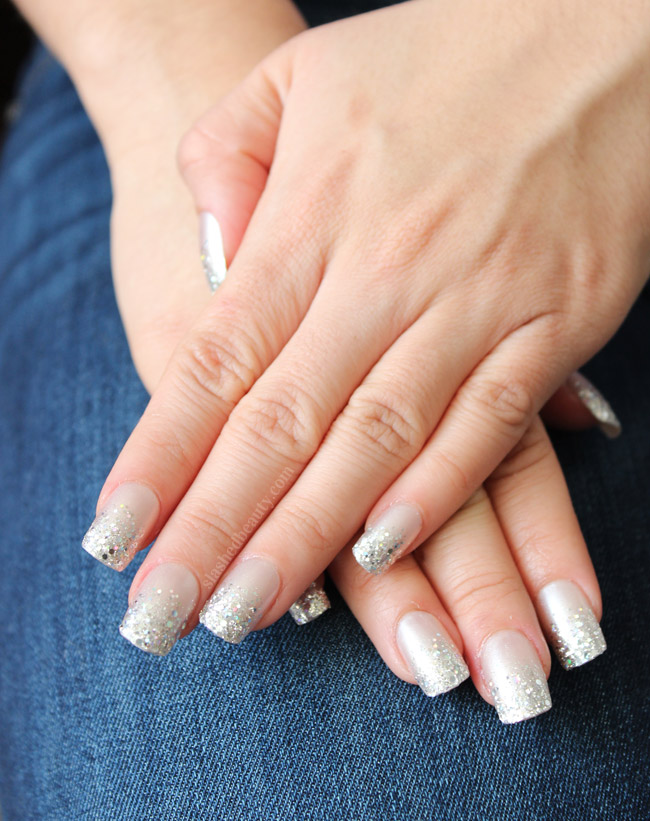 Can you believe these aren't my nails? Check out why I love Kiss Glue On Nails in this blog post.