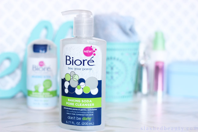 Baking soda is the new it-ingredient for skin care... especially for combo skin! Learn more about its benefits and the new Bioré Baking Soda Cleansers. | Slashed Beauty