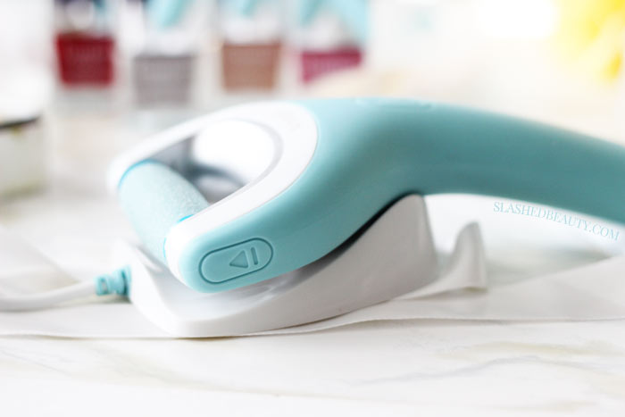 See why the Amopé™ Pedi Perfect Wet & Dry Rechargeable Foot File is the gift that keeps on giving when you want to pamper your mom for Mother's Day and beyond! | Slashed Beauty