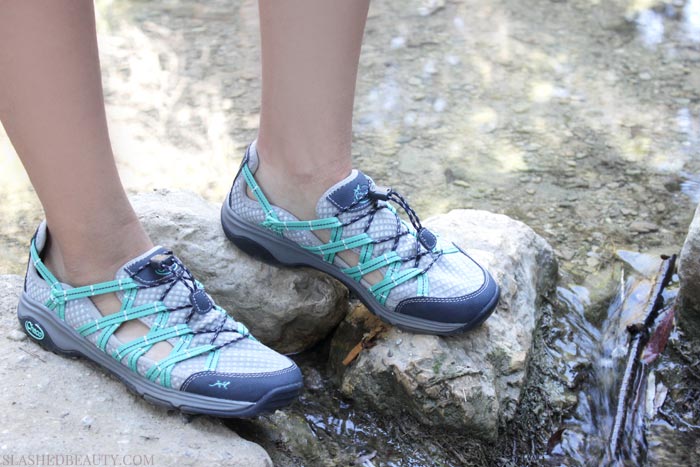 Looking for closed-toe water shoes? See this comparison between the Chaco Outcross Free shoes and Outcross 1.5 shoes to see which ones are the right investment for you. | Slashed Beauty