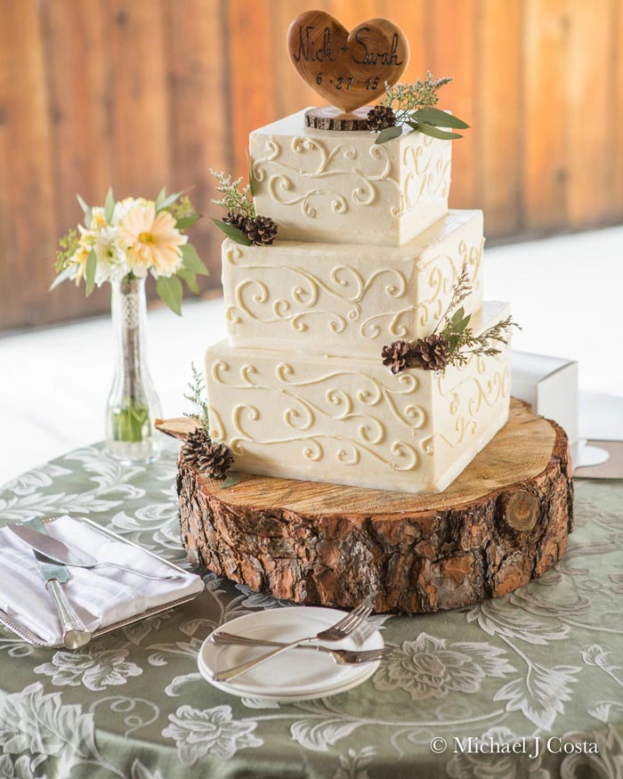 Check out these shots from real rustic, woodsy weddings to inspire your big day! Photo by California mountain wedding photographer Michael J Costa | Slashed Beauty