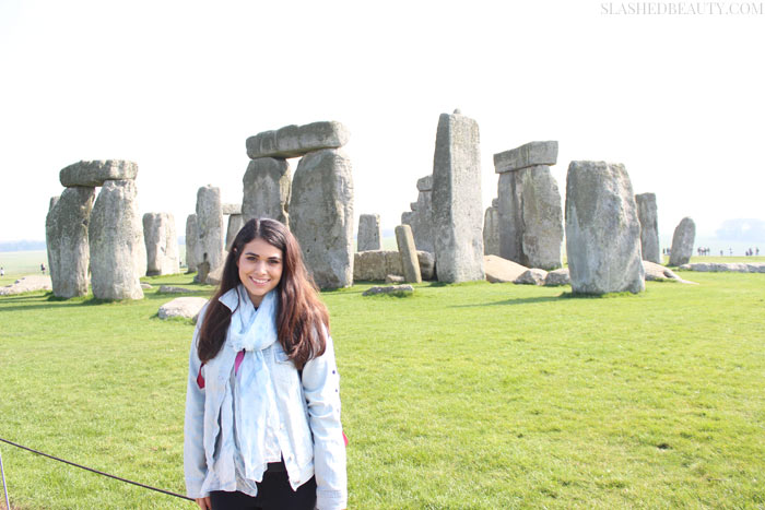 STONEHENGE TOUR TIPS | Visiting London doesn't have to cost an arm and a leg. Learn how to Vacation to London on a budget while seeing all the famous sights with these tips from experience! | Slashed Beauty