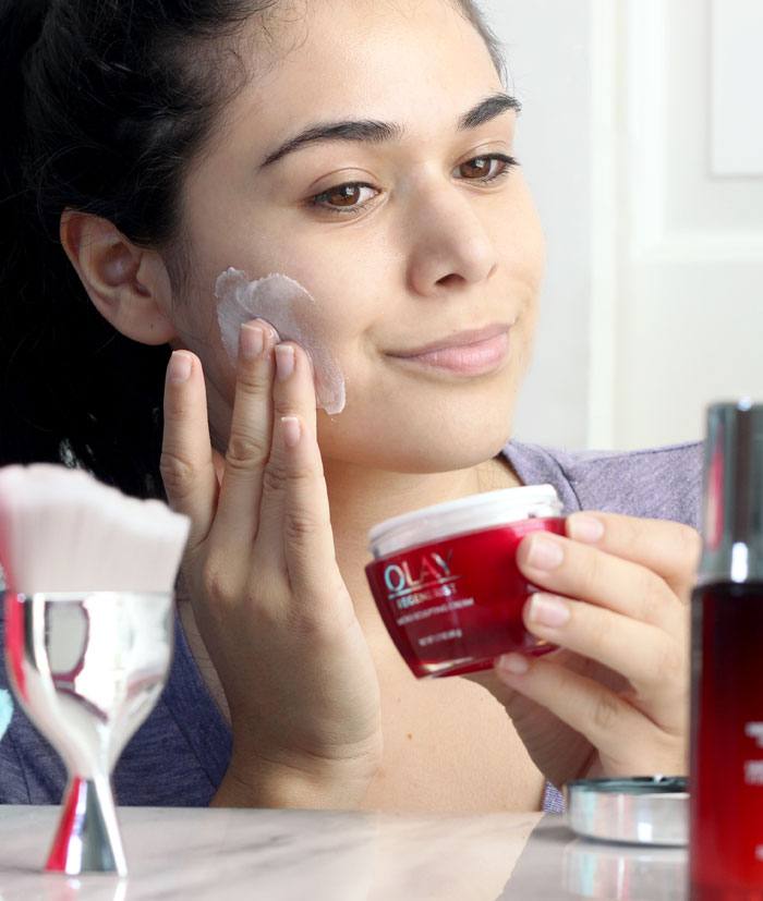 Find out why the Olay Regenerist Micro-Sculpting Cream is my go-to moisturizer to streamline my routine-- it's proven to work as well as prestige creams! | Slashed Beauty