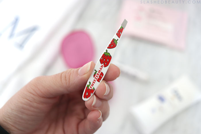 Tweezerman Mini Tweezers: Although they might not be glamorous, these beauty favorites are must-haves to complete my routine. Check out these unglamorous beauty go-tos! | Slashed Beauty