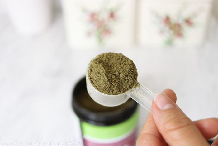 Is the HUM Raw Beauty Green Superfood Powder worth it? Read the review and see what it does for energy and skin! | Slashed Beauty